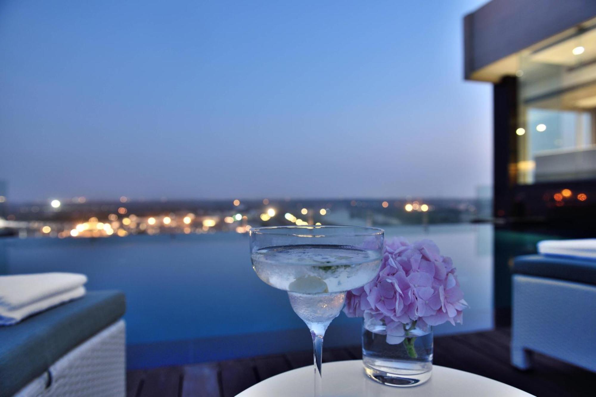 Renaissance Lucknow Hotel, Gomti Nagar Kültér fotó