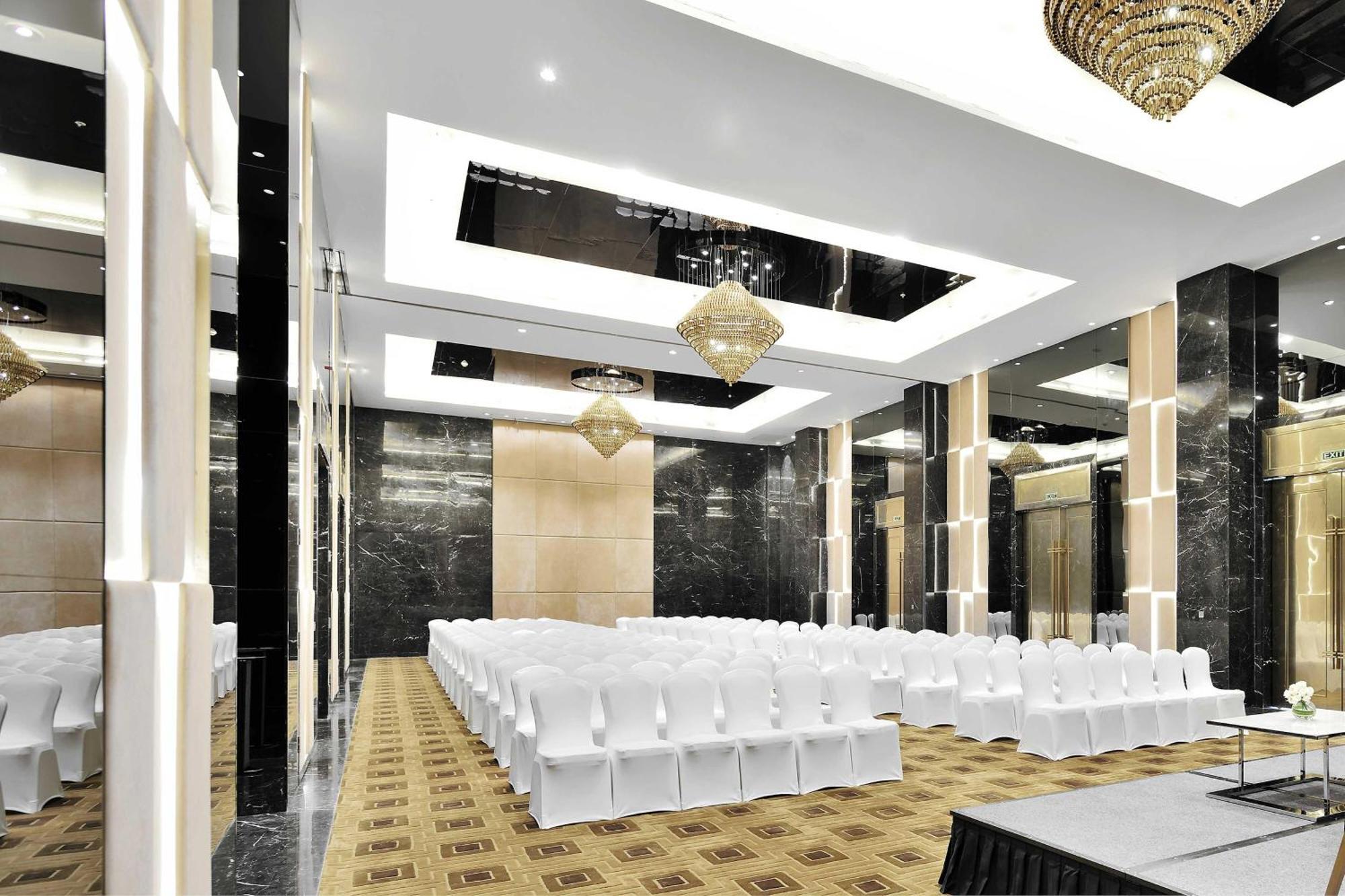 Renaissance Lucknow Hotel, Gomti Nagar Kültér fotó