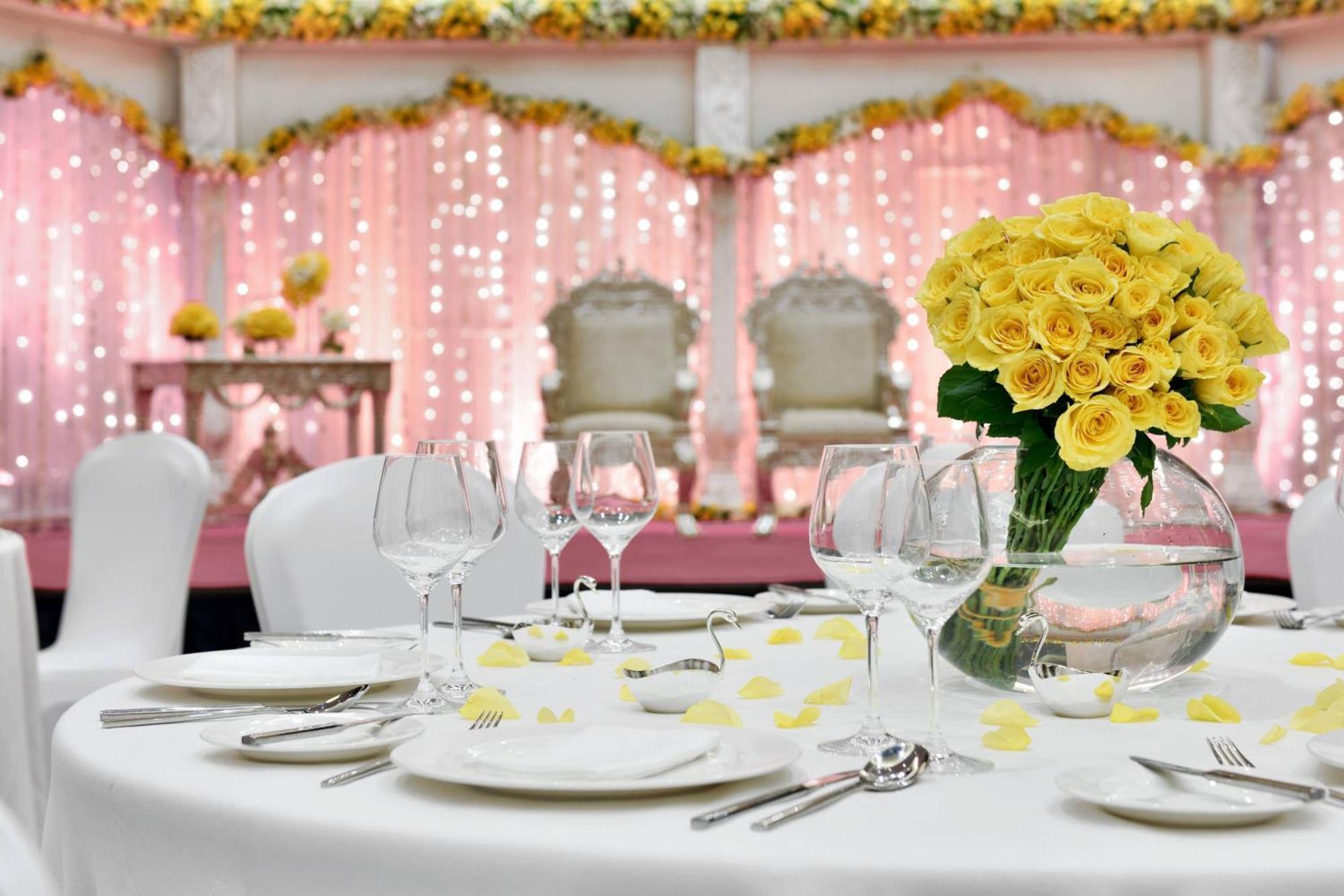 Renaissance Lucknow Hotel, Gomti Nagar Kültér fotó